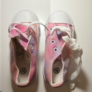 Kids Pink Canvas Sneakers
